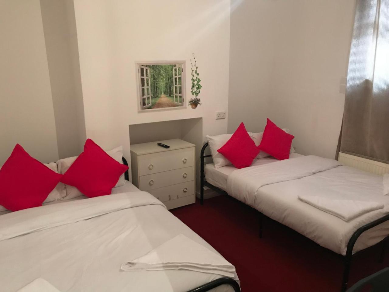 Poplar Guest House London Eksteriør billede