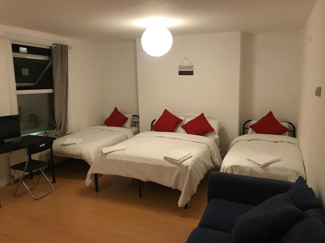 Poplar Guest House London Eksteriør billede
