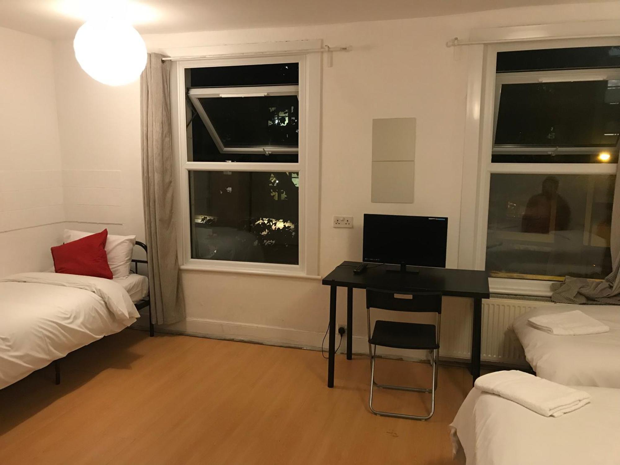 Poplar Guest House London Eksteriør billede