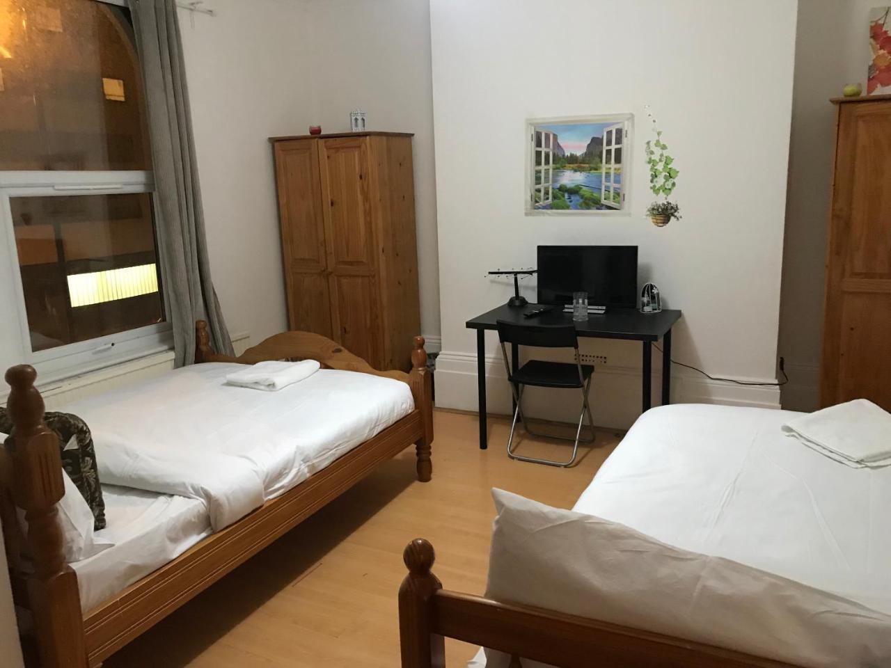 Poplar Guest House London Eksteriør billede
