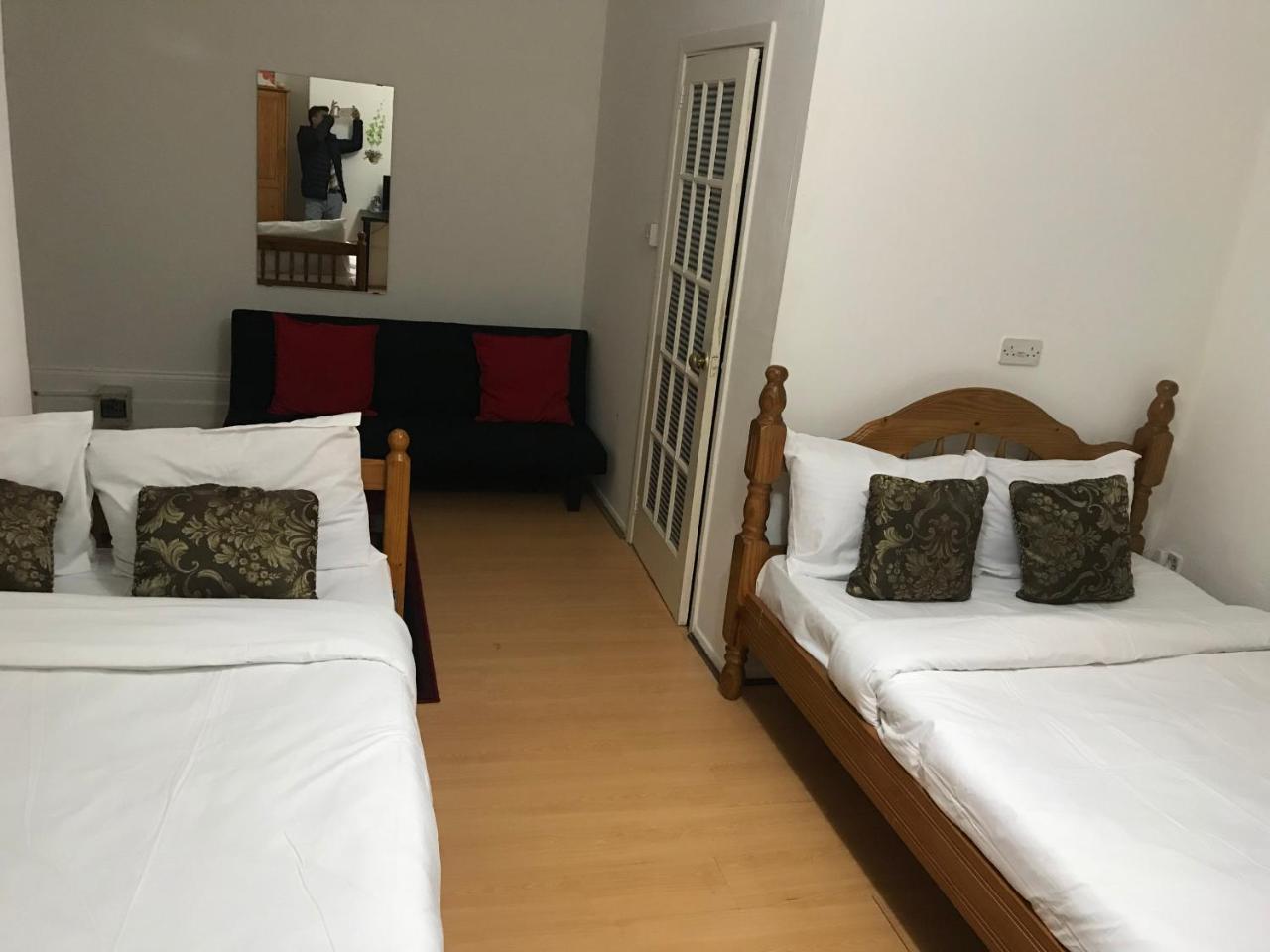Poplar Guest House London Eksteriør billede