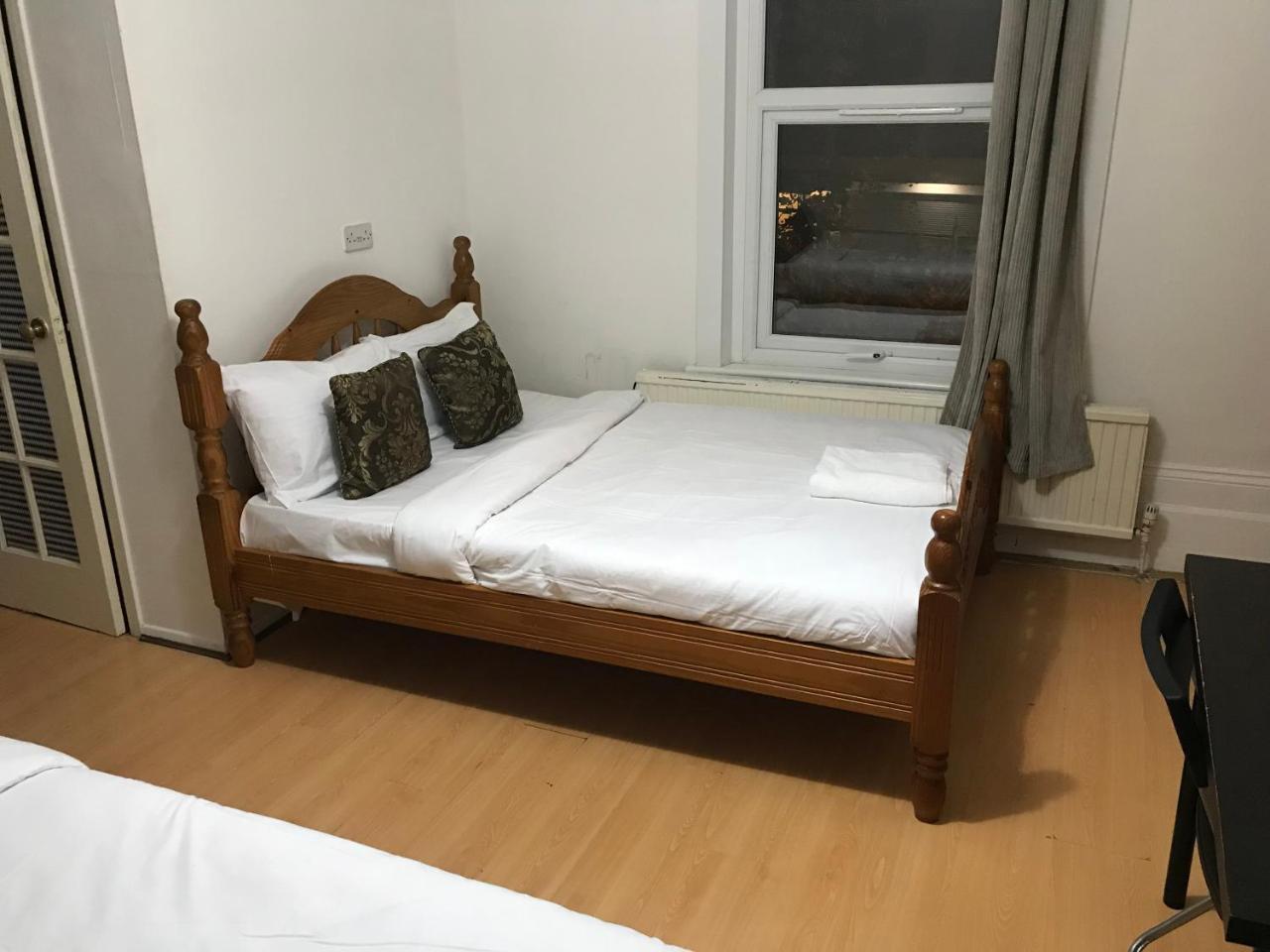 Poplar Guest House London Eksteriør billede