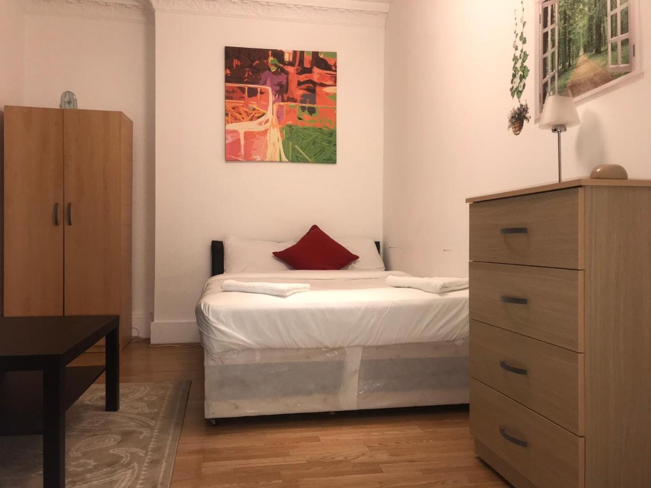 Poplar Guest House London Eksteriør billede